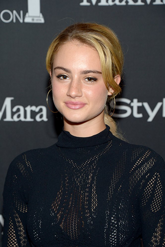 Grace Van Patten