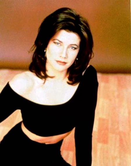 Daphne Zuniga