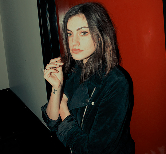 Phoebe Tonkin