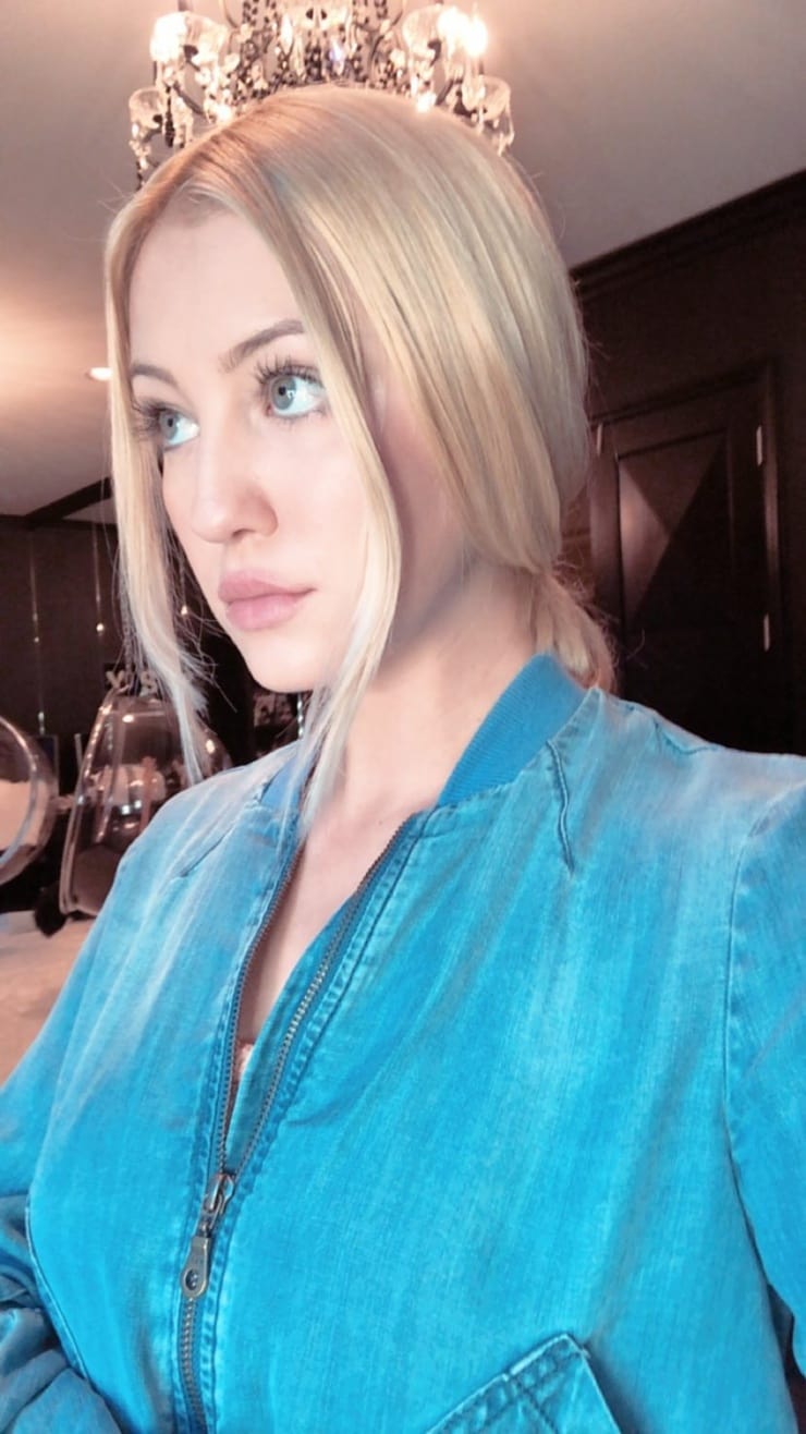 Ava Sambora