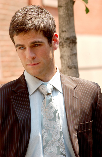 Eddie Cahill