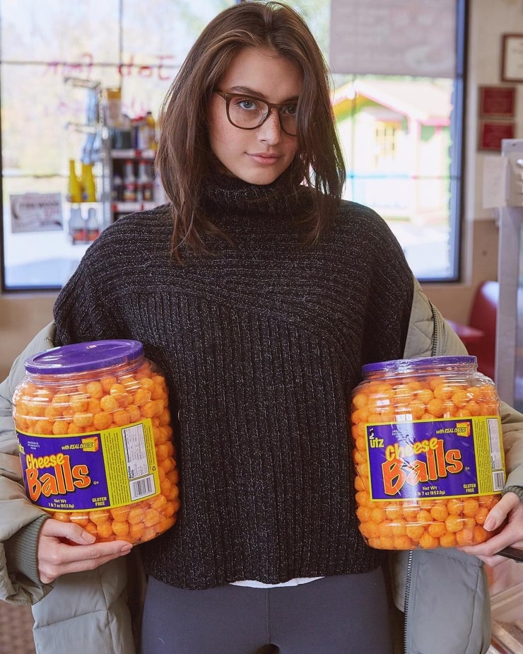 Jessica Clements