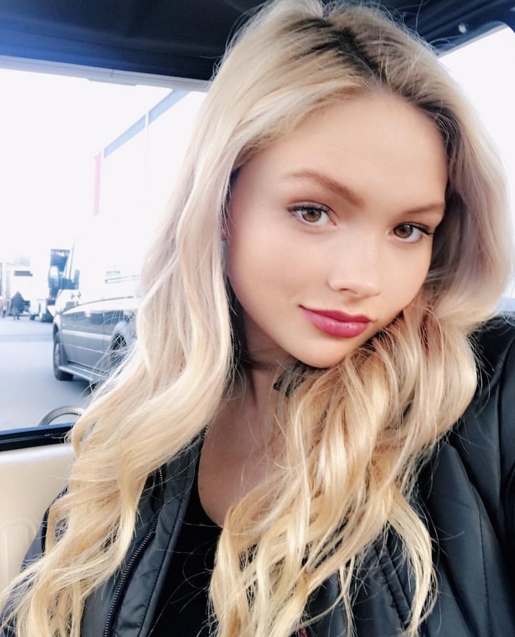 Natalie Alyn Lind