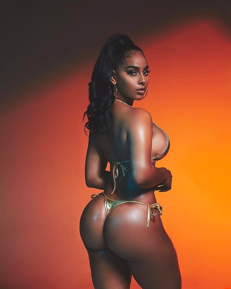 Ayisha Diaz Ayisha Diaz