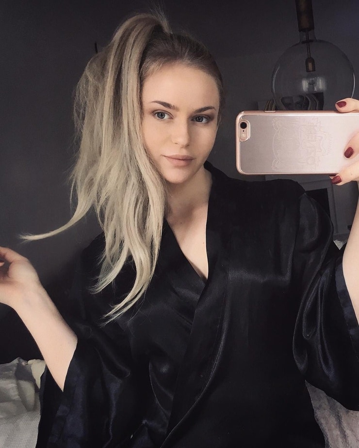 ANNA NYSTRÖM ANNA NYSTRÖM