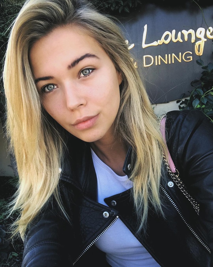 Sandra Kubicka Sandra Kubicka