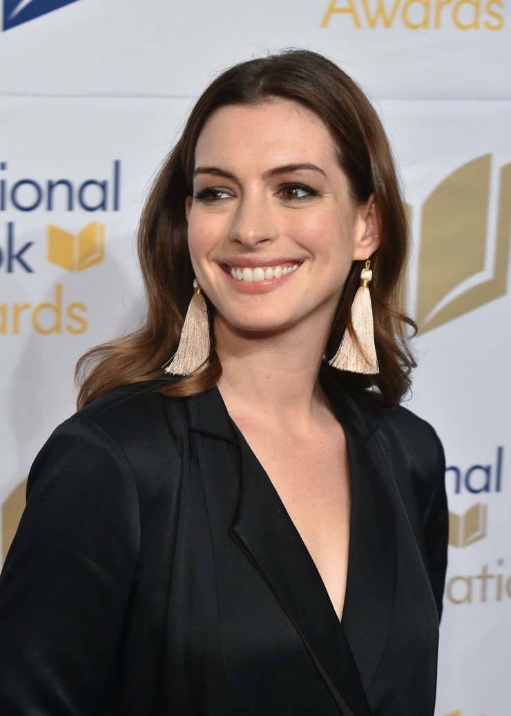 Anne Hathaway Anne Hathaway