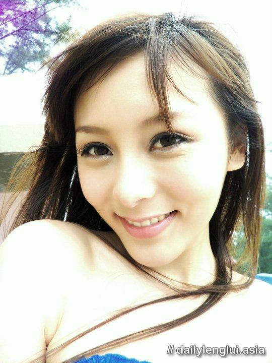 Jeana Ho