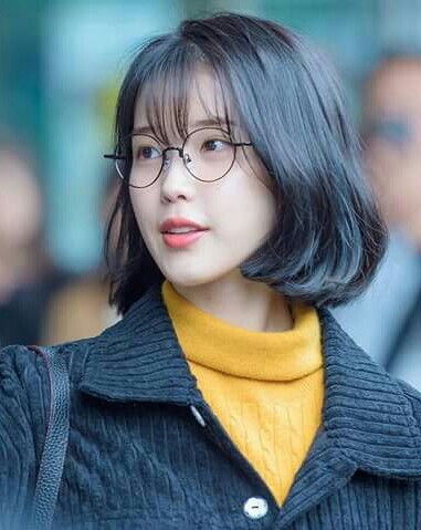 IU