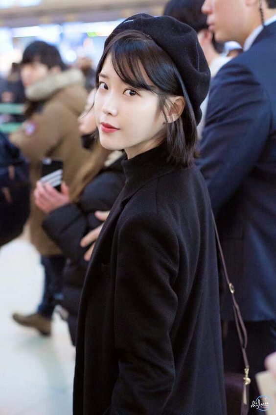 IU