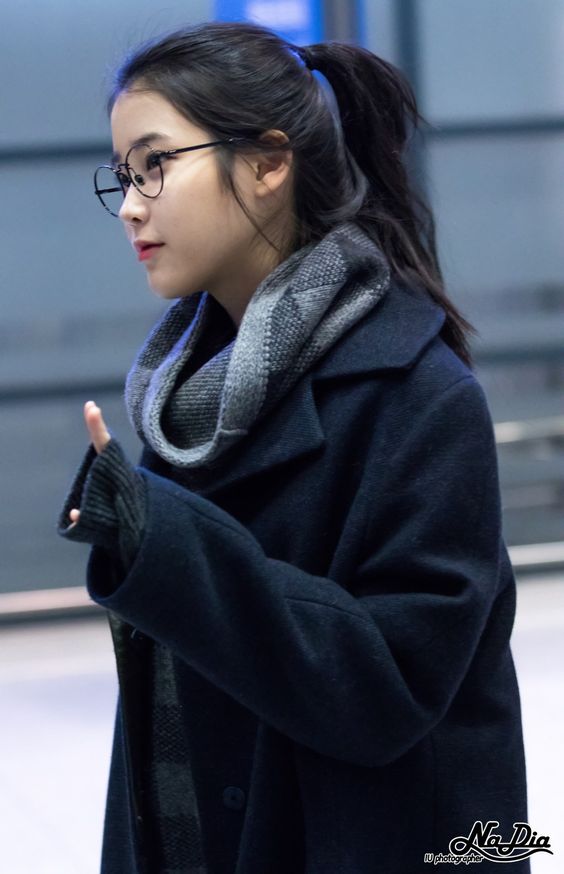 IU