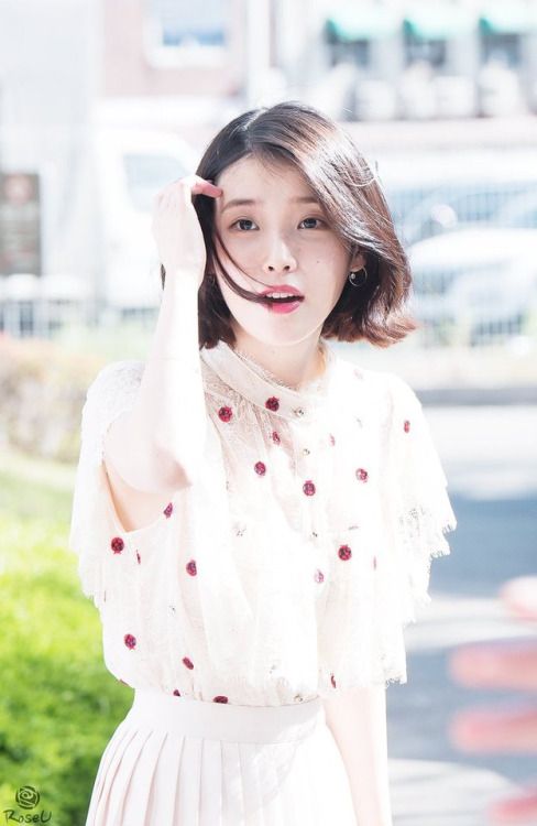IU
