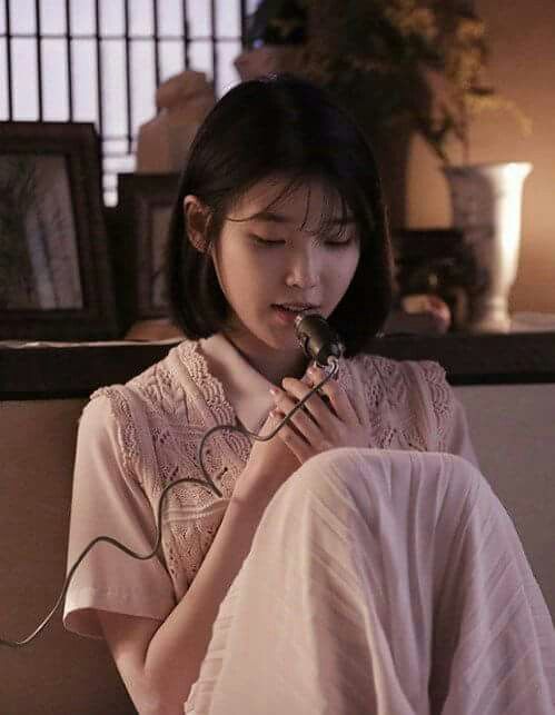 IU