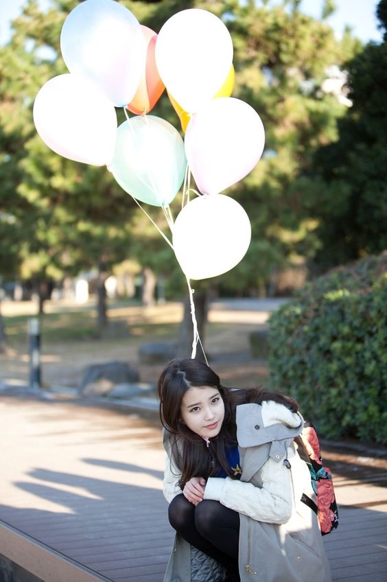 IU