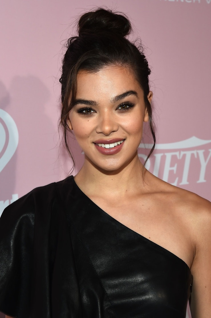 Hailee Steinfeld Hailee Steinfeld