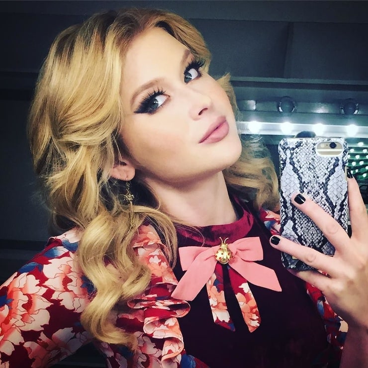 Renee Olstead