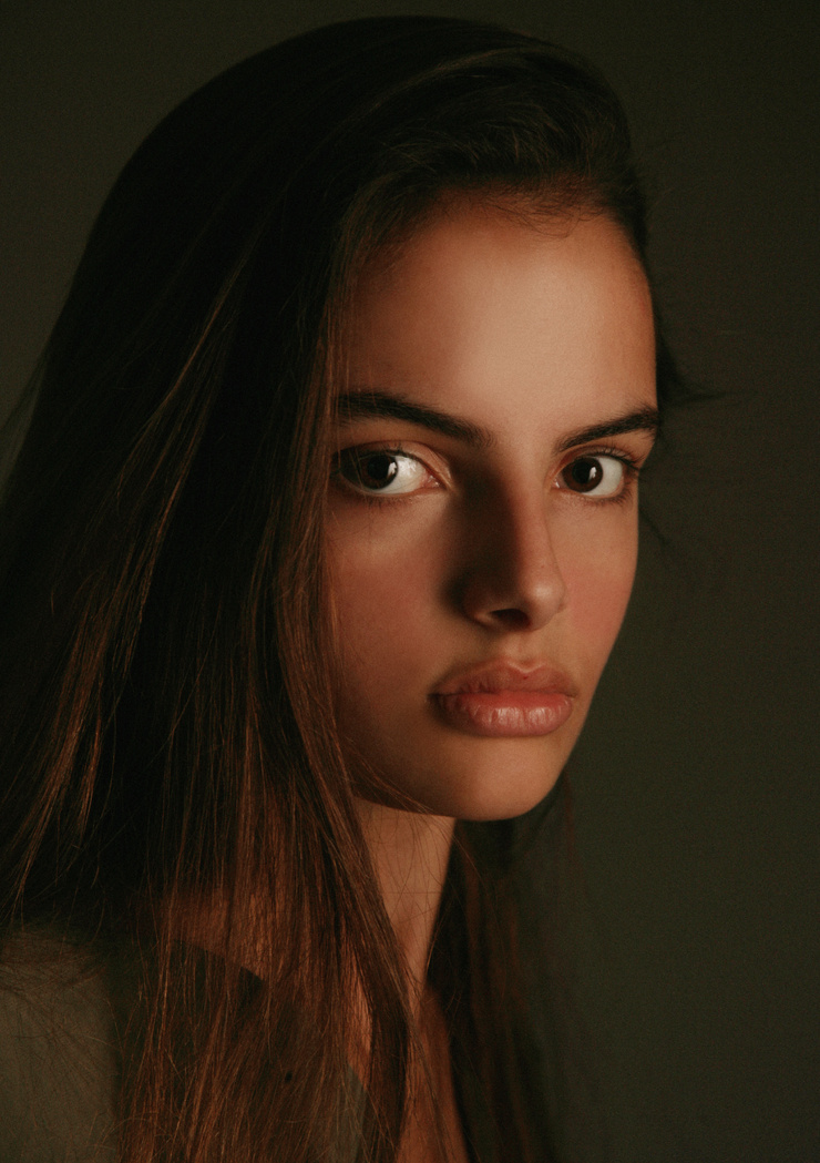 Elle de Vries