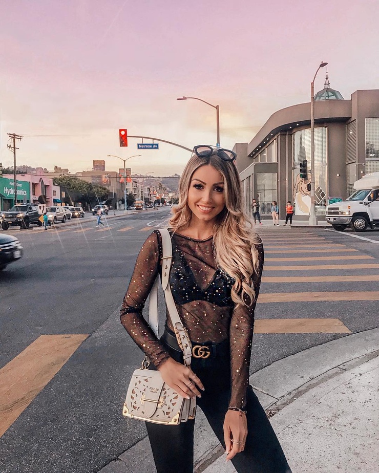 Caroline Einhoff Caroline Einhoff