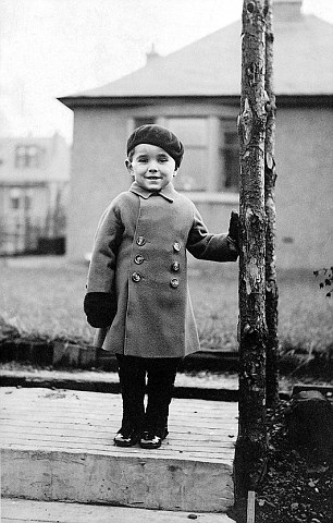 Ronnie Corbett
