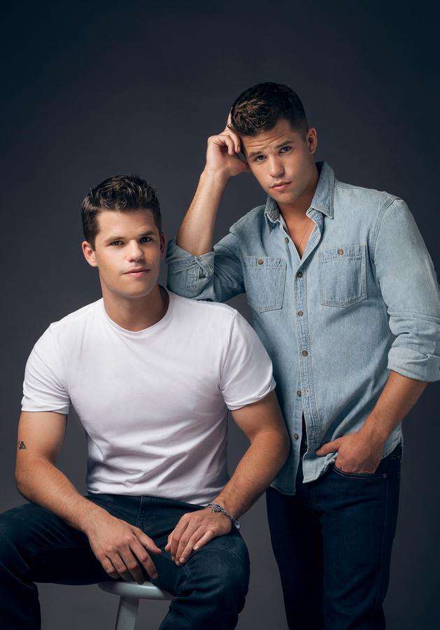 Charlie Carver