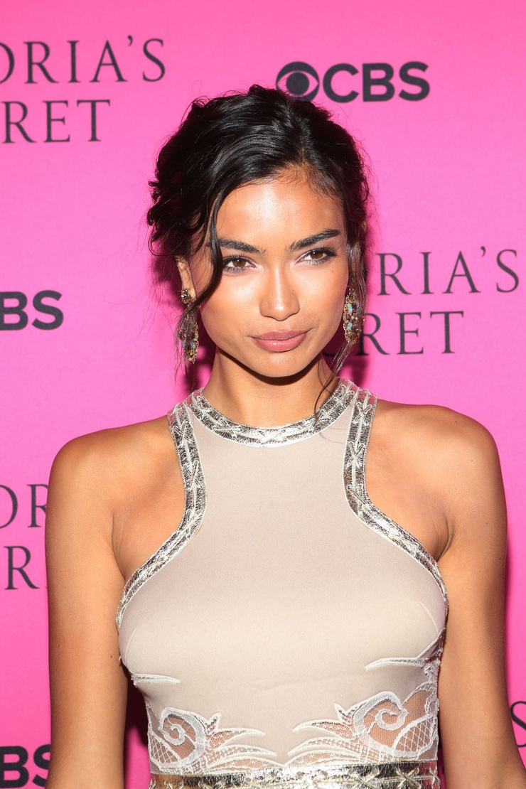 Kelly Gale Kelly Gale