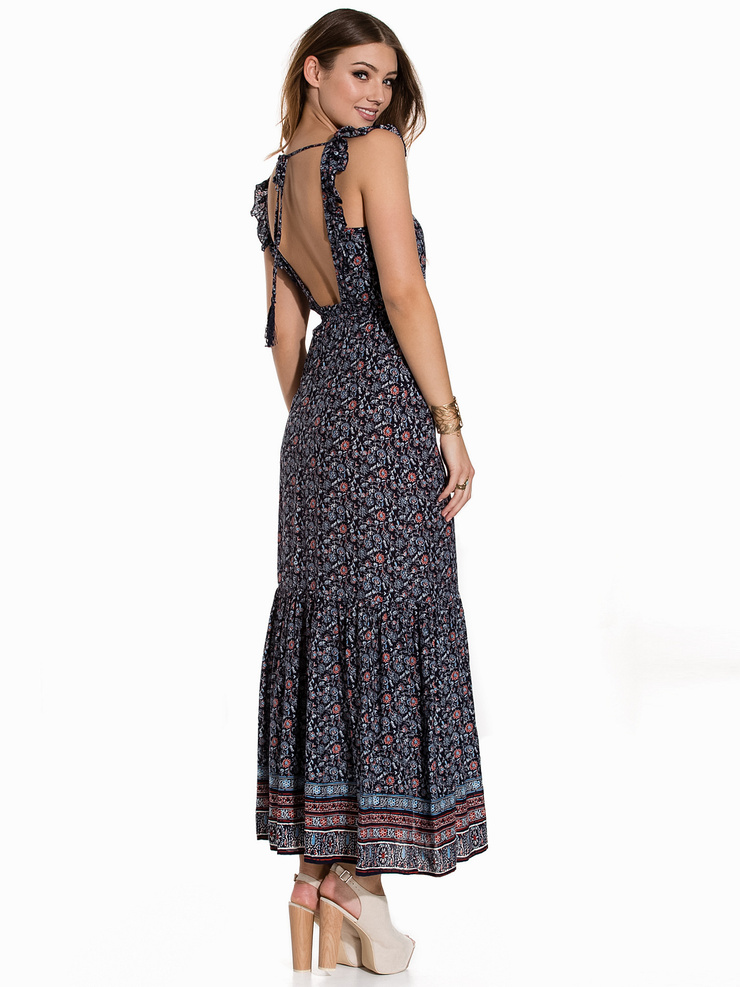 Lorena RAE