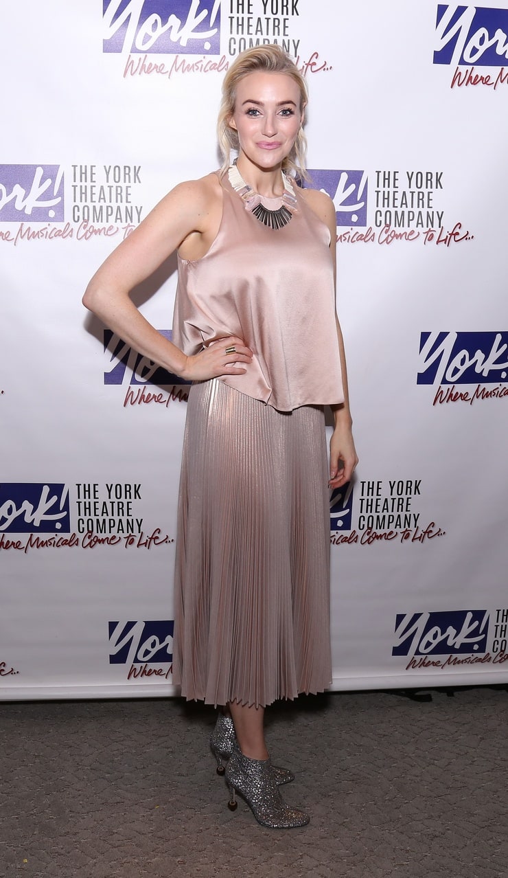 Betsy Wolfe