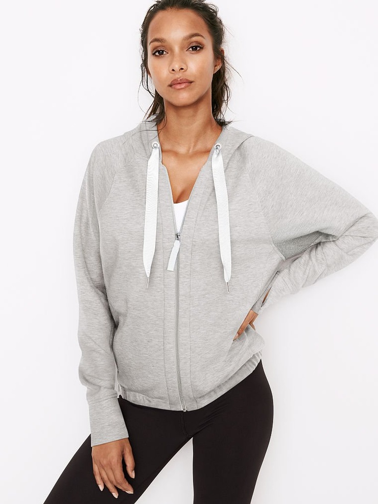 Lais Ribeiro Lais Ribeiro