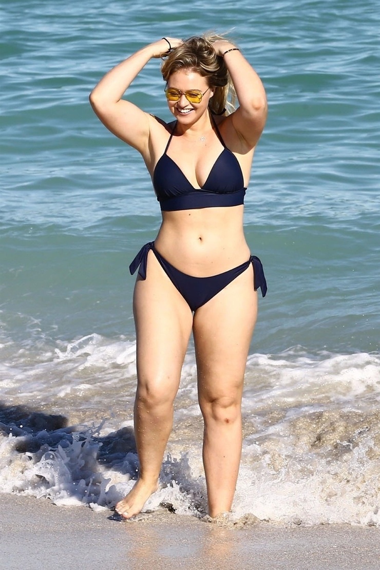 Iskra Lawrence