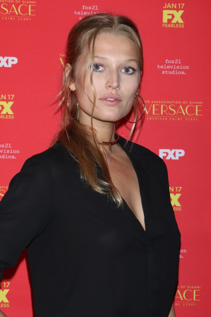 Toni Garrn