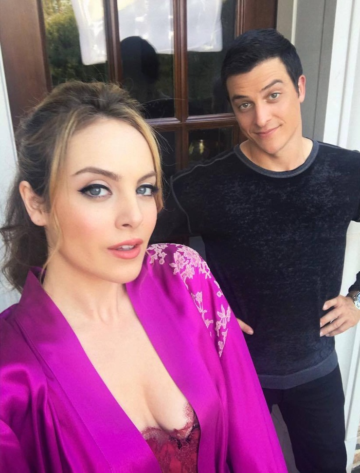 Elizabeth Gillies Elizabeth Gillies