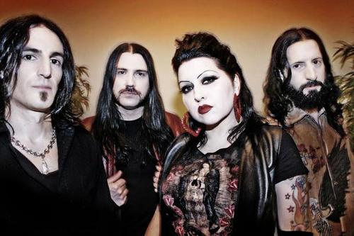 Ruins in cornwall. Metal mp3. Город призрак mineral park. My ruin. Embrace my ruin foto.