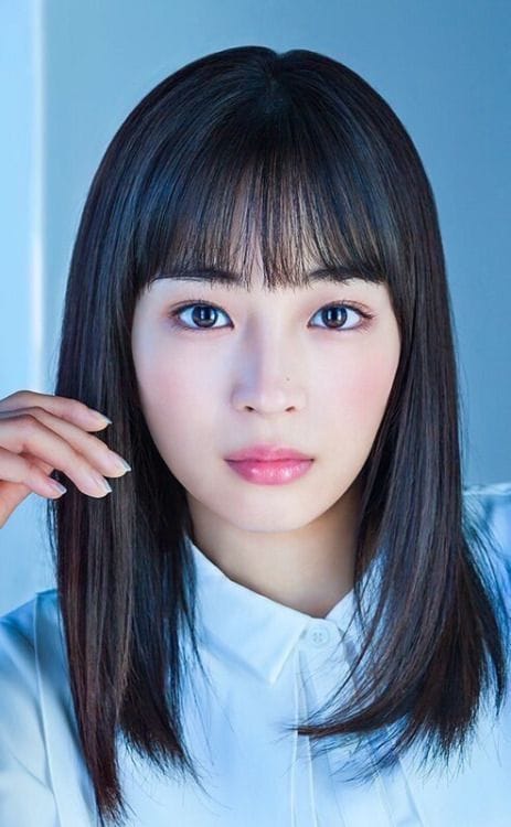 Suzu Hirose