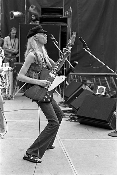 Johnny Winter Johnny Winter