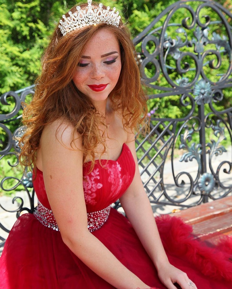 Erika Postnikova Erika Postnikova