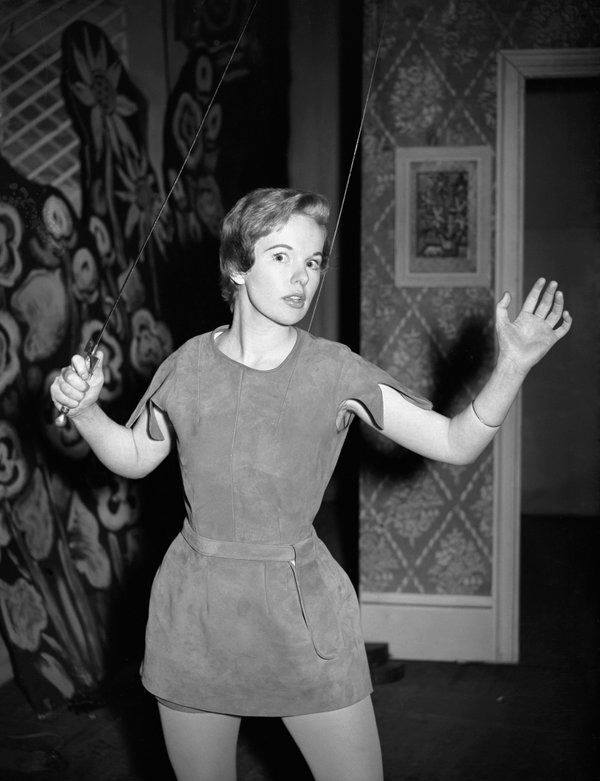 Peggy Cummins