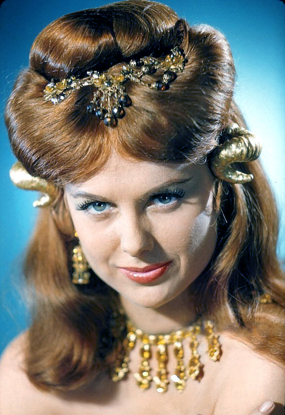 Martha Hyer