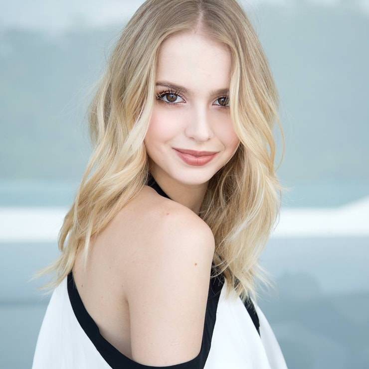 Isabella Scherer Isabella Scherer