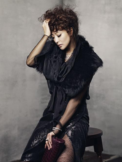 Hee-seon Kim Hee-seon Kim