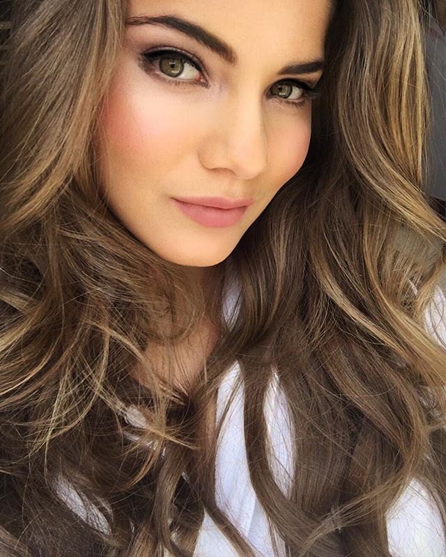 Gabriela Salles