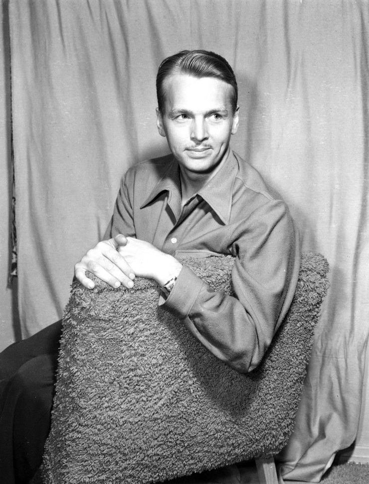 Picture of John Lund