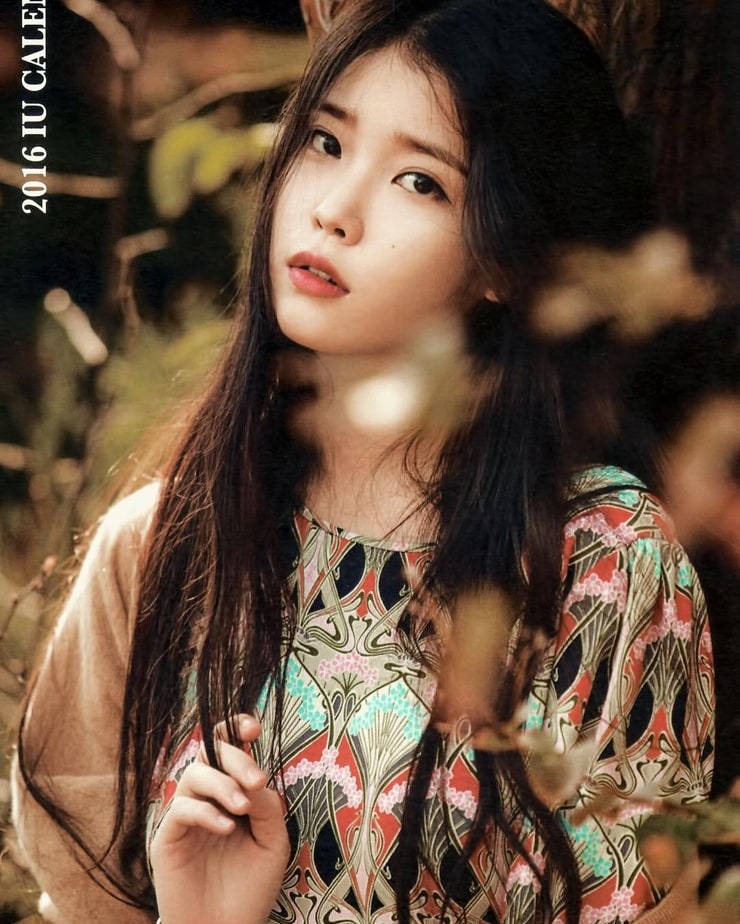 IU