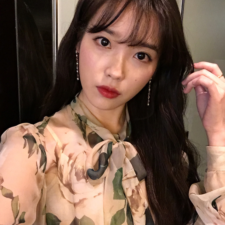 IU