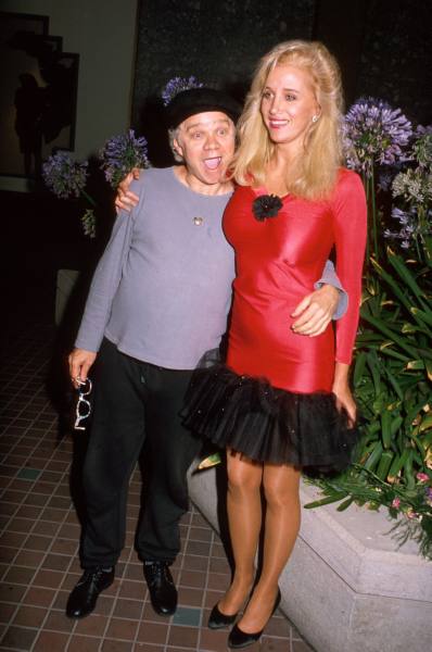 Sally Kirkland