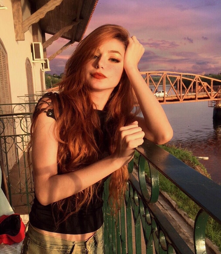 Sara Bueno Image