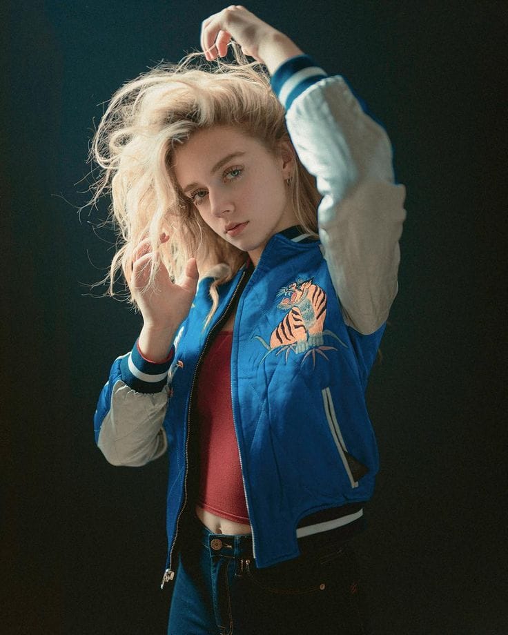Elizabeth Wheeland Elizabeth Wheeland