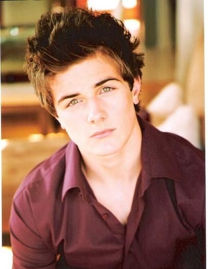 Beau Mirchoff