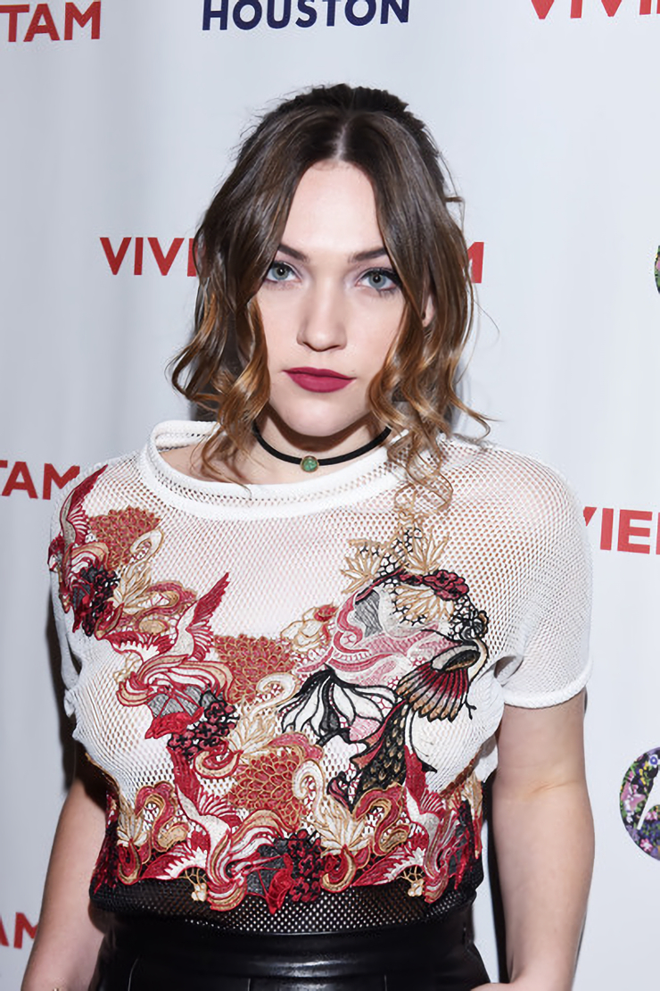 Violett Beane Violett Beane