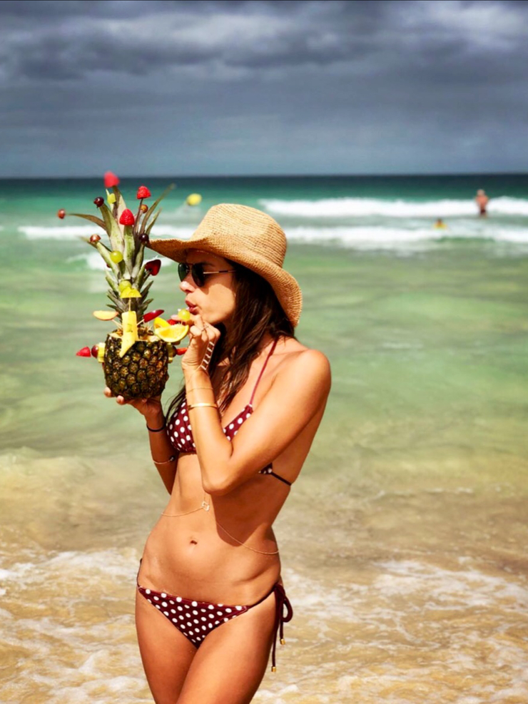 Alessandra Ambrosio Alessandra Ambrosio