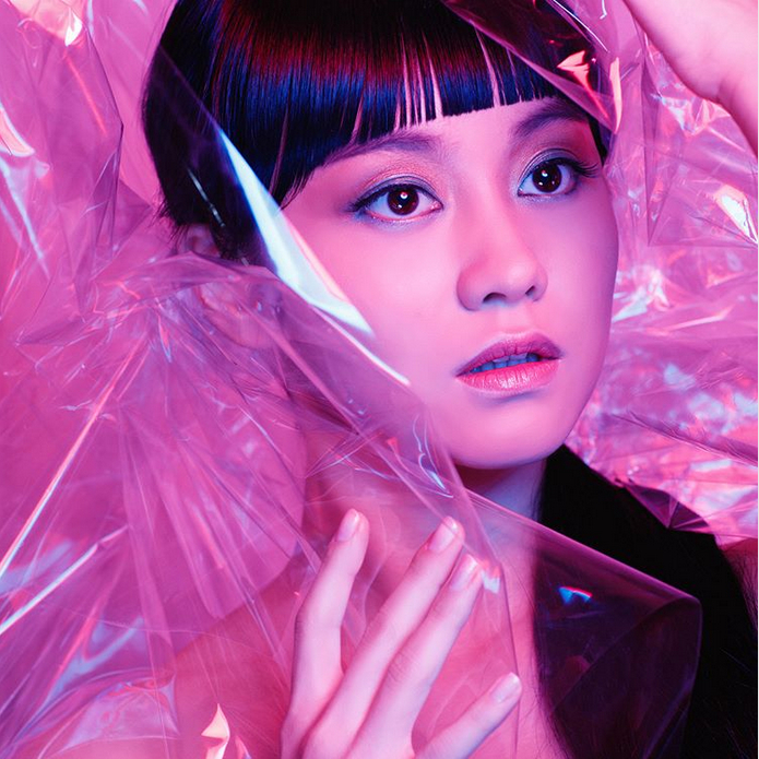 FAR EAST MENTION MANNEQUINS